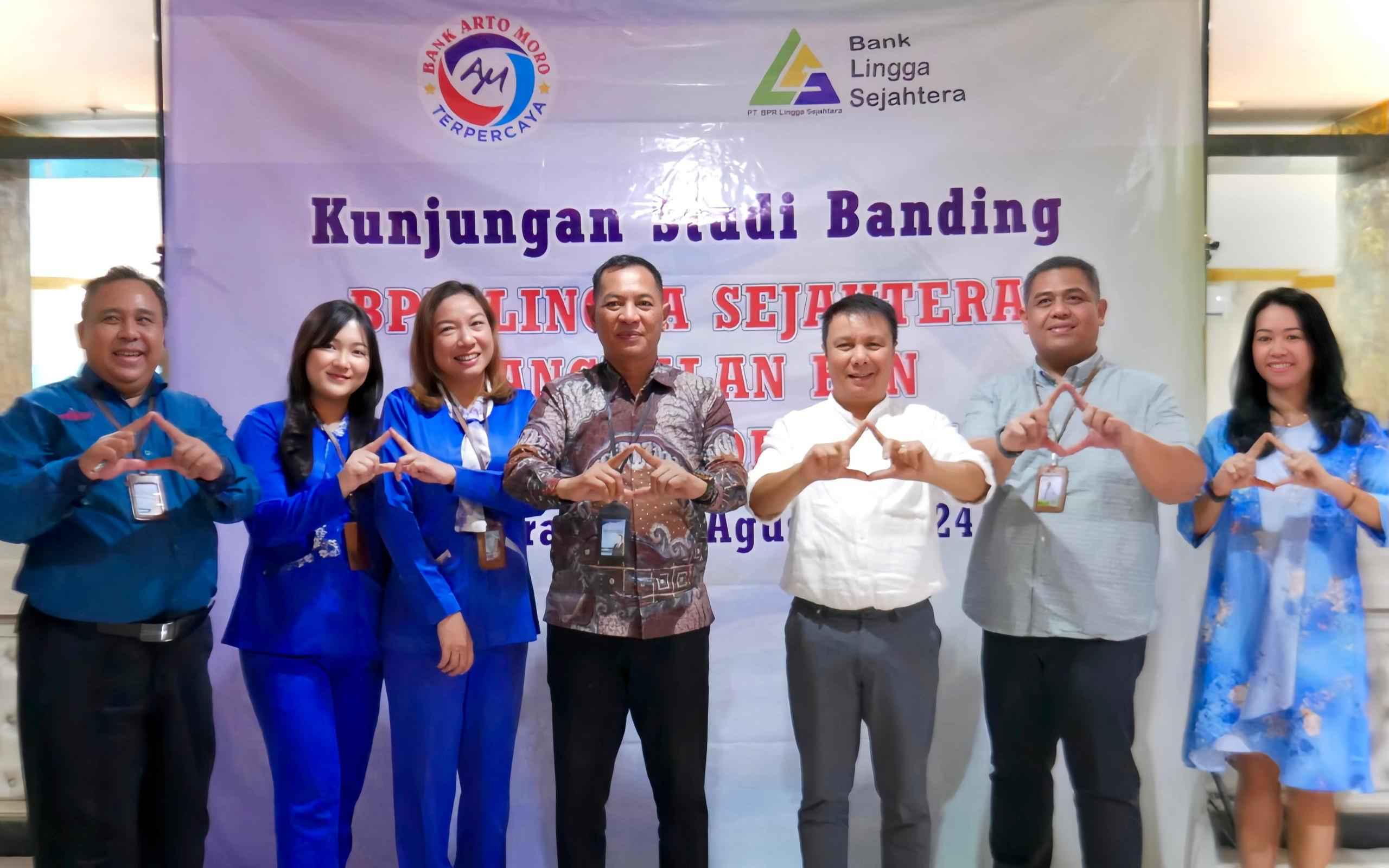 Service Excellent Perbankan BPR